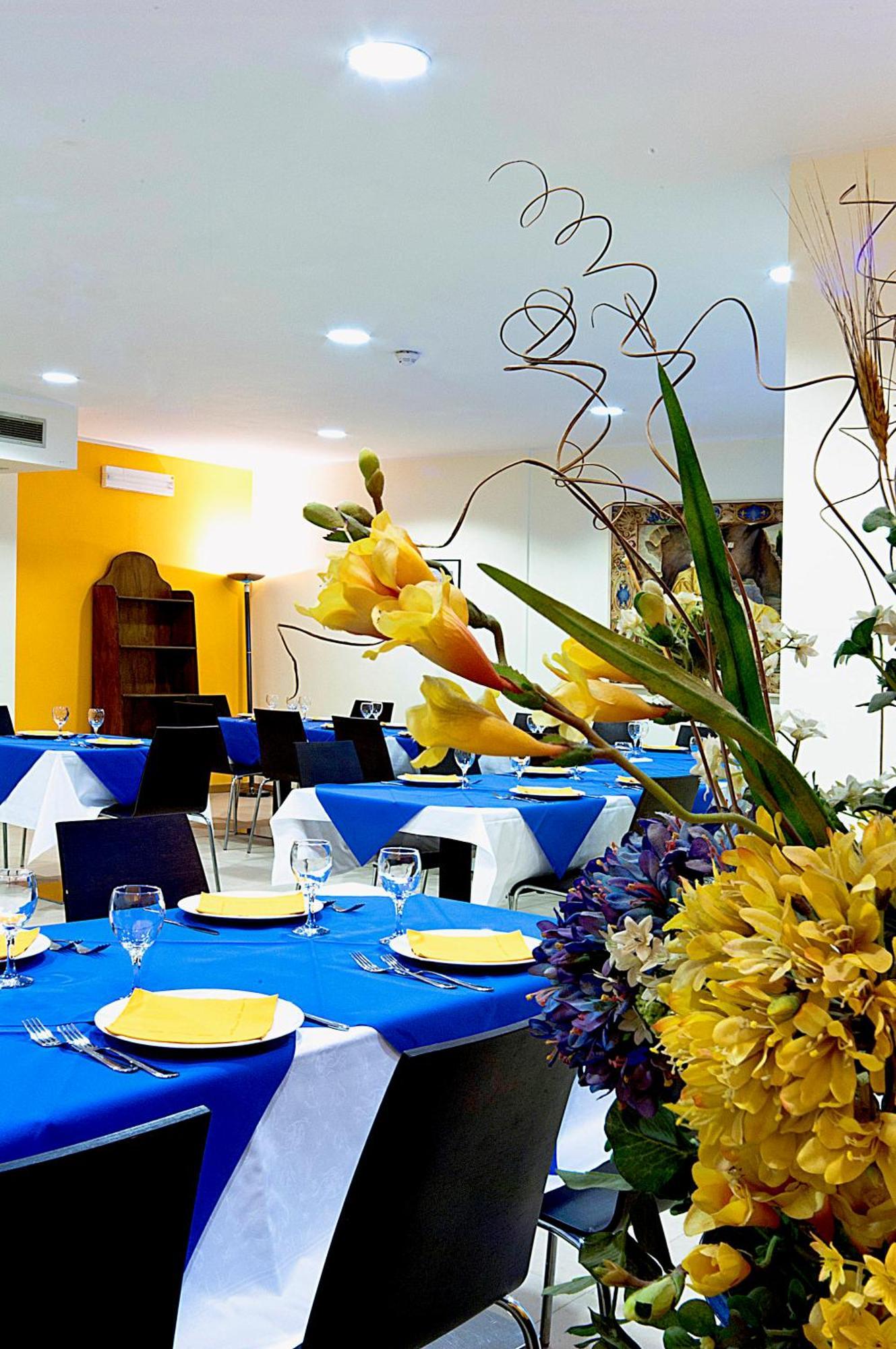 City Hotel & Suites Foligno Esterno foto