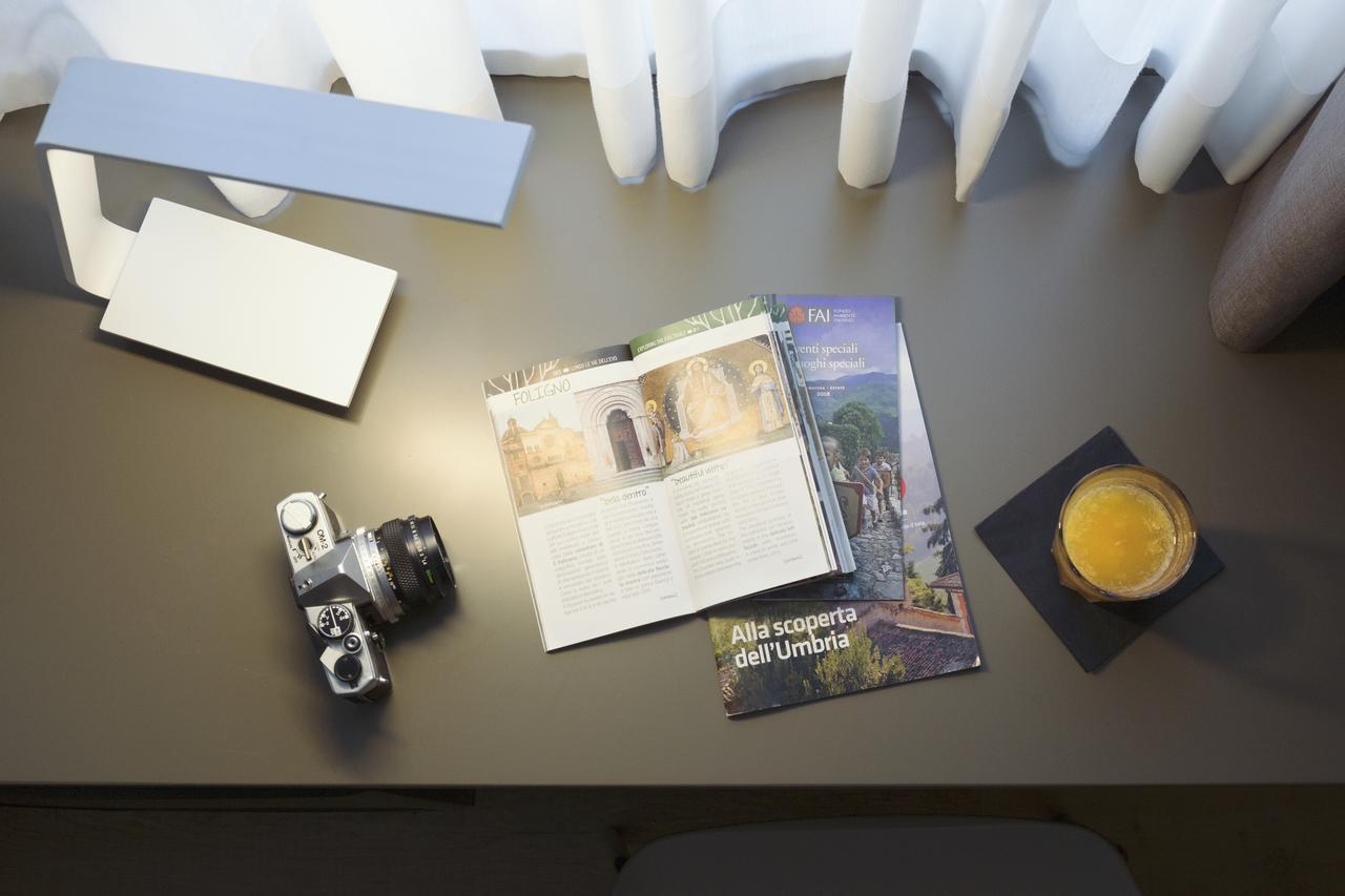 City Hotel & Suites Foligno Esterno foto