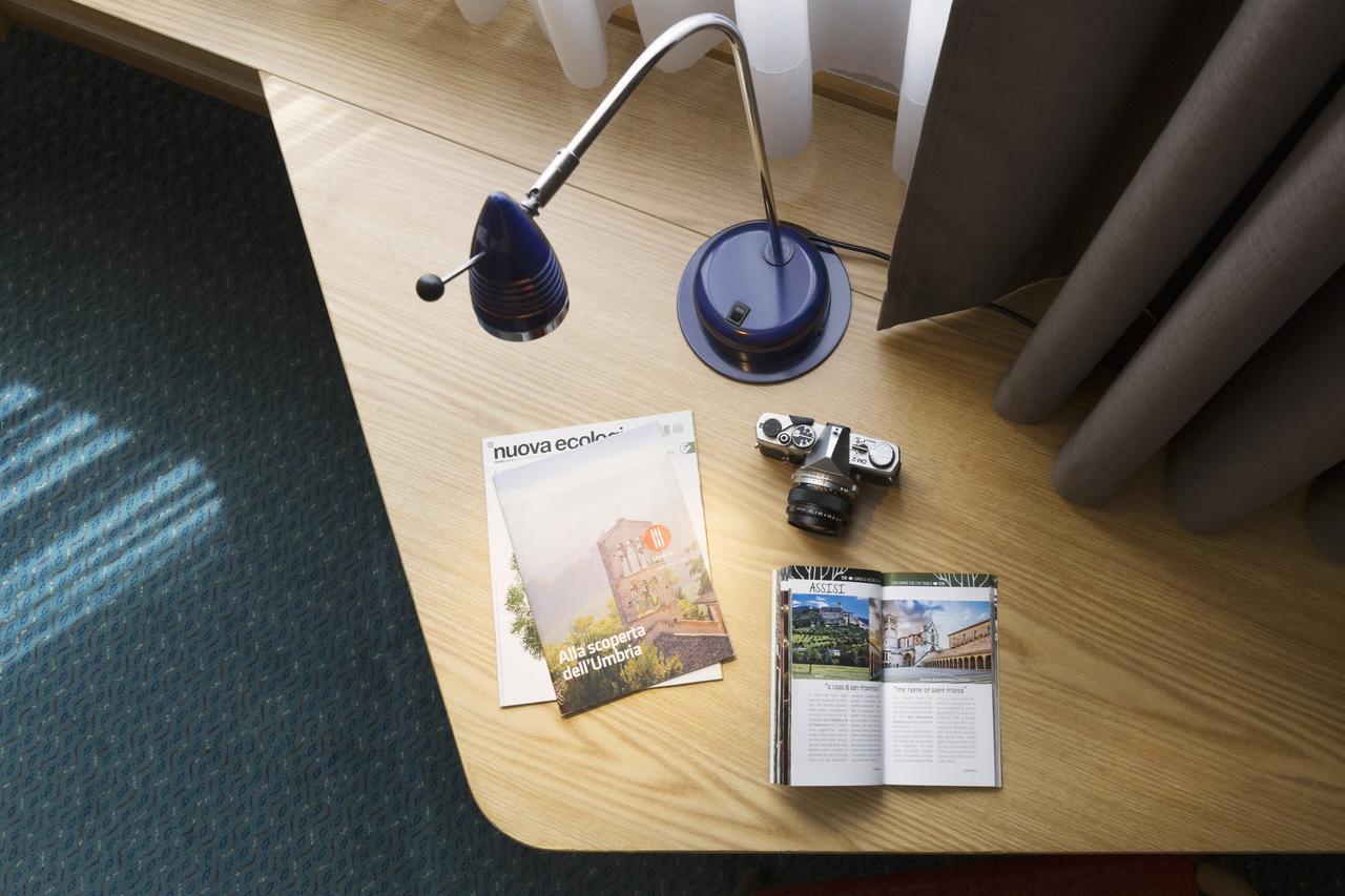 City Hotel & Suites Foligno Esterno foto